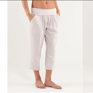 Lululemon Sz 4 Post Power Crop‎ Mid Rise Yoga Bottom Women’s Casual Pants